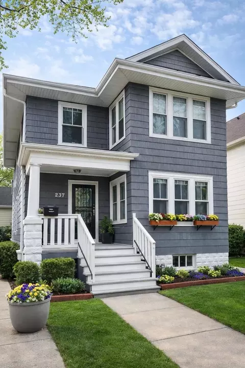 Exterior - 237 W 114th St, Chicago, IL 60628 photo 1 of 3