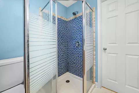Bath - 2108 Harrison St, Evanston, IL 60201 photo 7 of 8