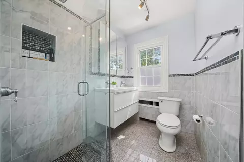 Bath - 2108 Harrison St, Evanston, IL 60201 photo 5 of 8