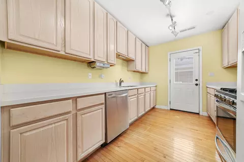 Kitchen - 2108 Harrison St, Evanston, IL 60201 photo 4 of 4