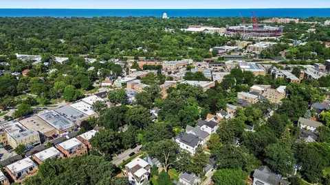 View/Area - 2108 Harrison St, Evanston, IL 60201 photo 3 of 3