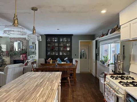 Kitchen - 805 5th Ave, Dixon, IL 61021 photo 2 of 3