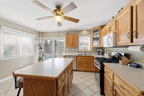 Kitchen - 143 Bush Dr, Elwood, IL 60421 photo 1 of 3