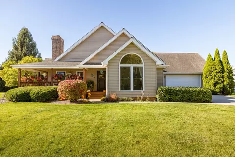 143 Bush Dr, Elwood, IL 60421