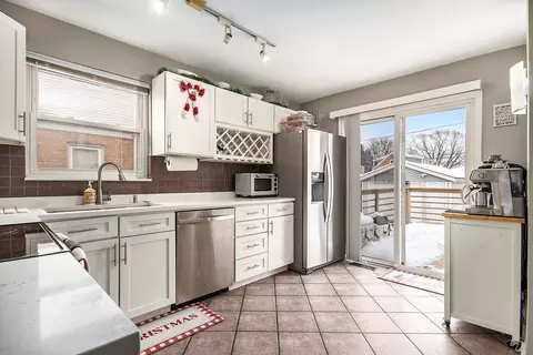 1673 Spruce Ave, Des Plaines, IL 60018 photo 7