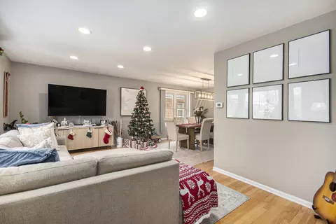1673 Spruce Ave, Des Plaines, IL 60018 photo 3