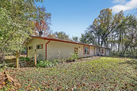 21364 Burr Oak Rd, Harvard, IL 60033