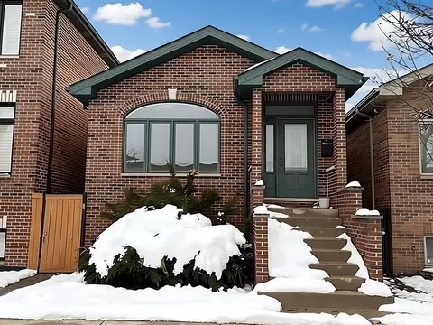4160 S Emerald Ave, Chicago, IL 60609