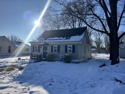 108 E Illinois St, Mansfield, IL 61854