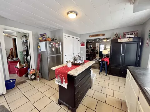 Kitchen - 108 E Illinois St, Mansfield, IL 61854 photo 1 of 3
