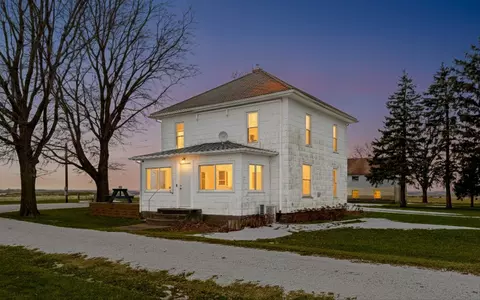 1471 E 100 N Rd, Rankin, IL 60960