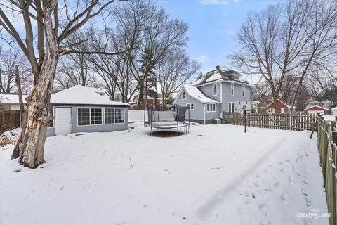 Exterior - 44 Monroe St, Elgin, IL 60123 photo 6 of 8