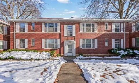 1506 S Race St #1, Urbana, IL 61801