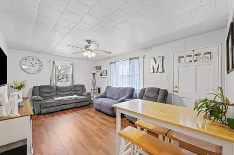 310 E Main St, Buckley, IL 60918 photo 5