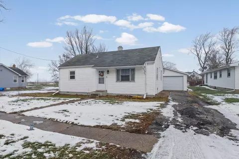 310 E Main St, Buckley, IL 60918