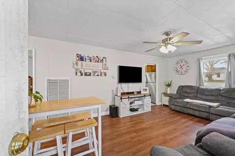 310 E Main St, Buckley, IL 60918 photo 4