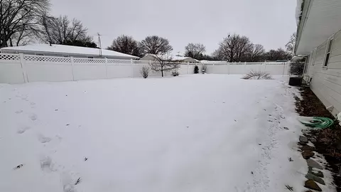 Exterior - 516 Christopher St, Morrison, IL 61270 photo 6 of 10