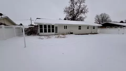 Exterior - 516 Christopher St, Morrison, IL 61270 photo 5 of 10
