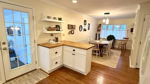 Kitchen - 516 Christopher St, Morrison, IL 61270 photo 3 of 4