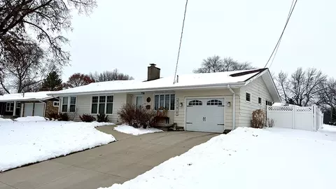 516 Christopher St, Morrison, IL 61270