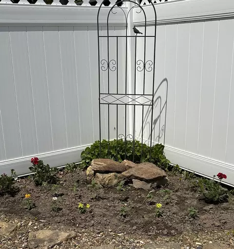 Exterior - 516 Christopher St, Morrison, IL 61270 photo 10 of 10