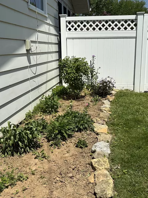 Exterior - 516 Christopher St, Morrison, IL 61270 photo 8 of 10