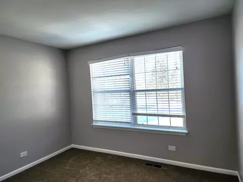 Bedroom - 13 Brian Ct, Algonquin, IL 60102 photo 2 of 2