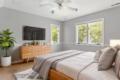 Bedroom - 321 Newman Ct, Lake Bluff, IL 60044 photo 4 of 4