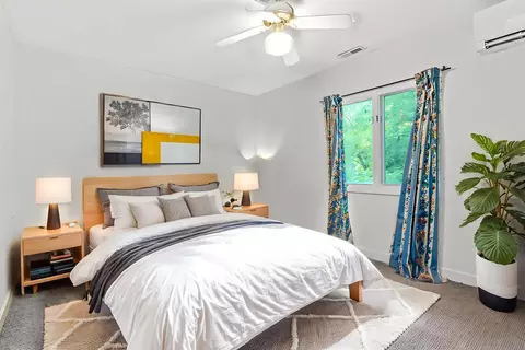 Bedroom - 321 Newman Ct, Lake Bluff, IL 60044 photo 1 of 4