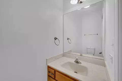 Bath - 23033 Ironwood Dr, Plainfield, IL 60586 photo 1 of 3