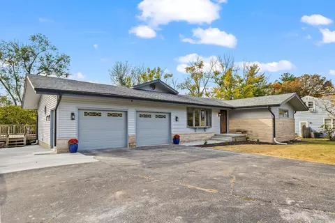 123 S Shores Dr, Decatur, IL 62521
