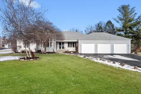 6522 Sycamore Ct, Mchenry, IL 60050