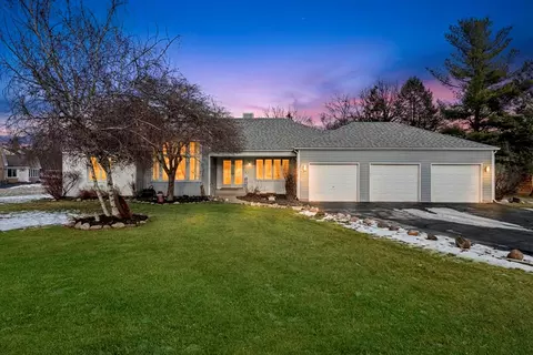 Exterior - 6522 Sycamore Ct, Mchenry, IL 60050 photo 6 of 6