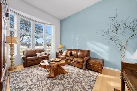 Living - 6522 Sycamore Ct, Mchenry, IL 60050 photo 1 of 5