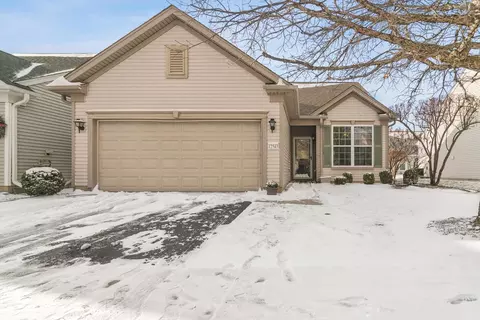 12543 Castle Rock Dr, Huntley, IL 60142