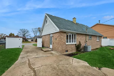 Other - 7101 Stanford Dr, Bridgeview, IL 60455 photo 6 of 6