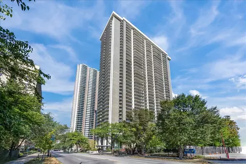 6007 N Sheridan Rd #37B, Chicago, IL 60660