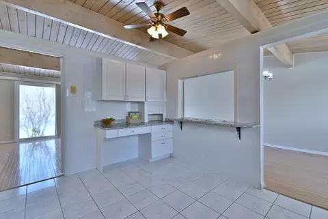 Kitchen - 521 Michael Mnr, Glenview, IL 60025 photo 6 of 6