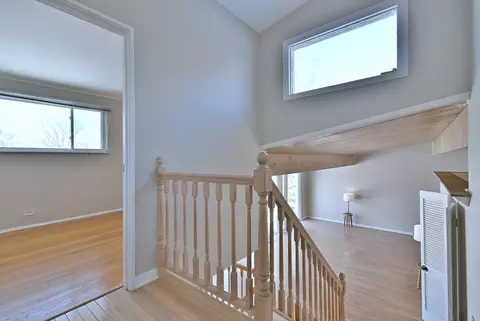 Entry Way - 521 Michael Mnr, Glenview, IL 60025 photo 5 of 5
