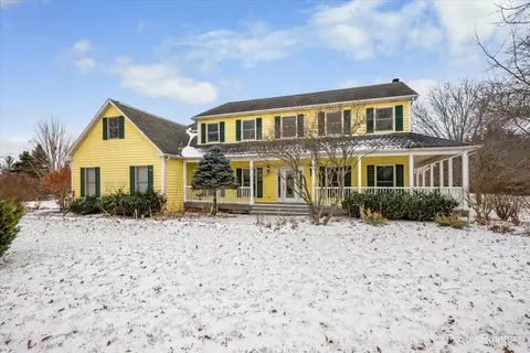 5 N022 Hunters Ln, Saint Charles, IL 60175