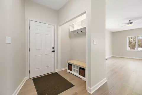 Entry Way - 101 Sun St #A, Cabery, IL 60919 photo 1 of 1