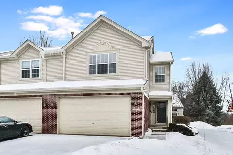 7 Shade Tree Ct, Algonquin, IL 60102