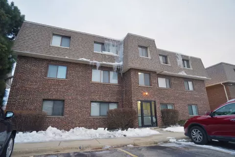 1434 Carol Ct #1B, Palatine, IL 60074