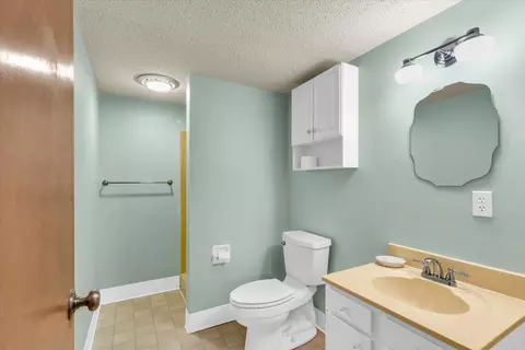 Bath - 1908 Barberry Cir, Champaign, IL 61821 photo 2 of 2