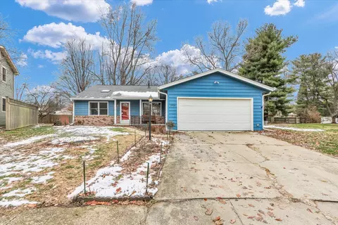 1908 Barberry Cir, Champaign, IL 61821