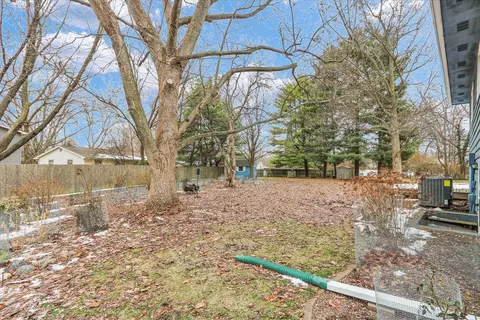Exterior - 1908 Barberry Cir, Champaign, IL 61821 photo 12 of 12
