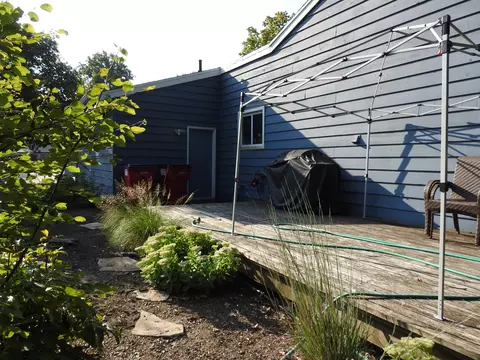 Exterior - 1908 Barberry Cir, Champaign, IL 61821 photo 11 of 12