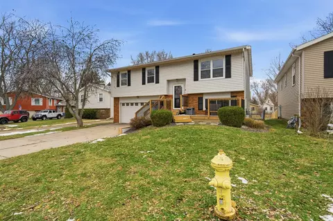 4 Siesta Ct, Bloomington, IL 61704 photo 3