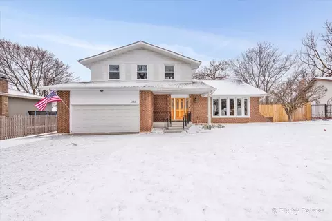 4452 Burgundy Pl, Lisle, IL 60532