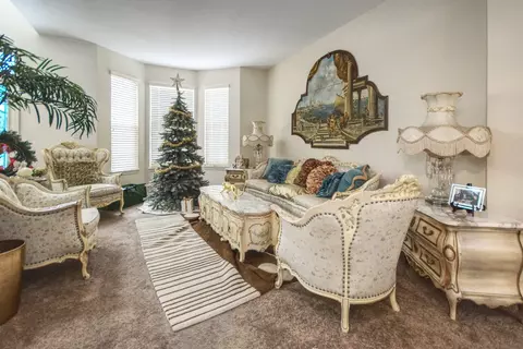 Living - 25463 W Cinnamon Cir, Plainfield, IL 60585 photo 1 of 3